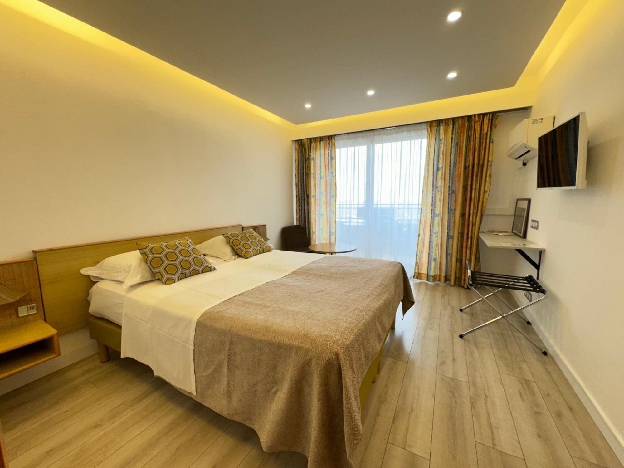 Hotel Panorama Grasse Bagian luar foto